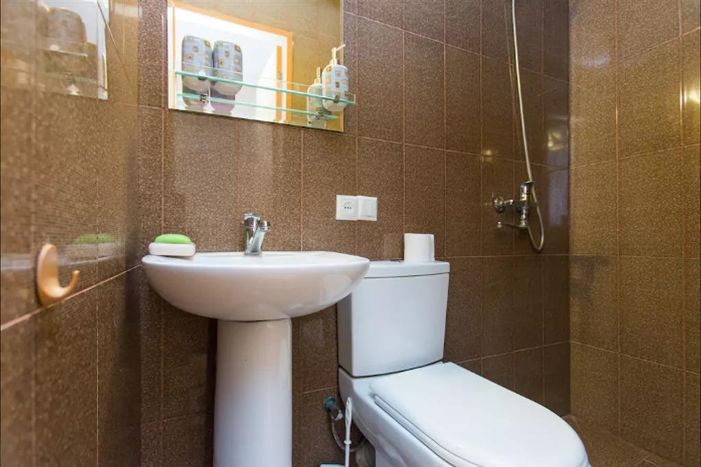 Pop Art Studio Apartment Тбилиси Экстерьер фото